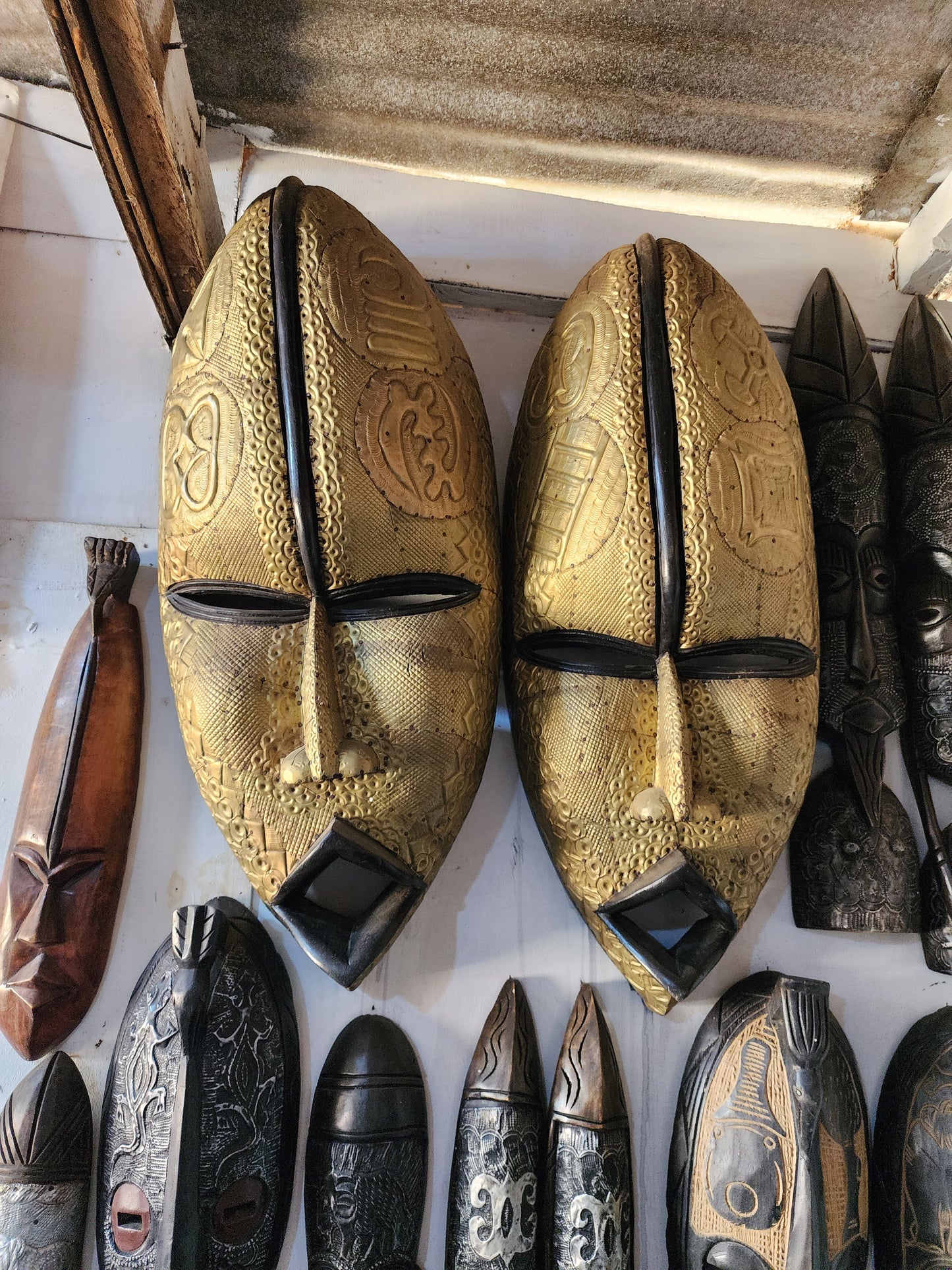 Golden wall mask